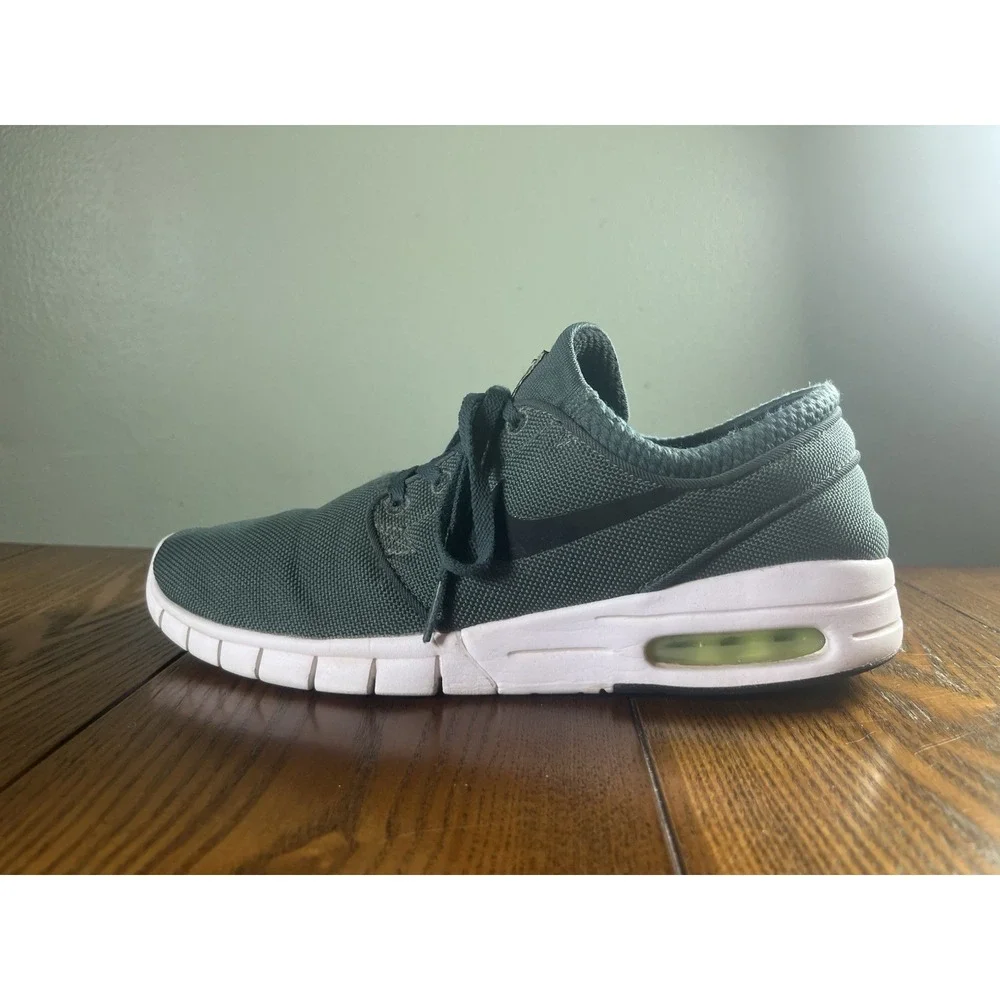 Nike these shoes